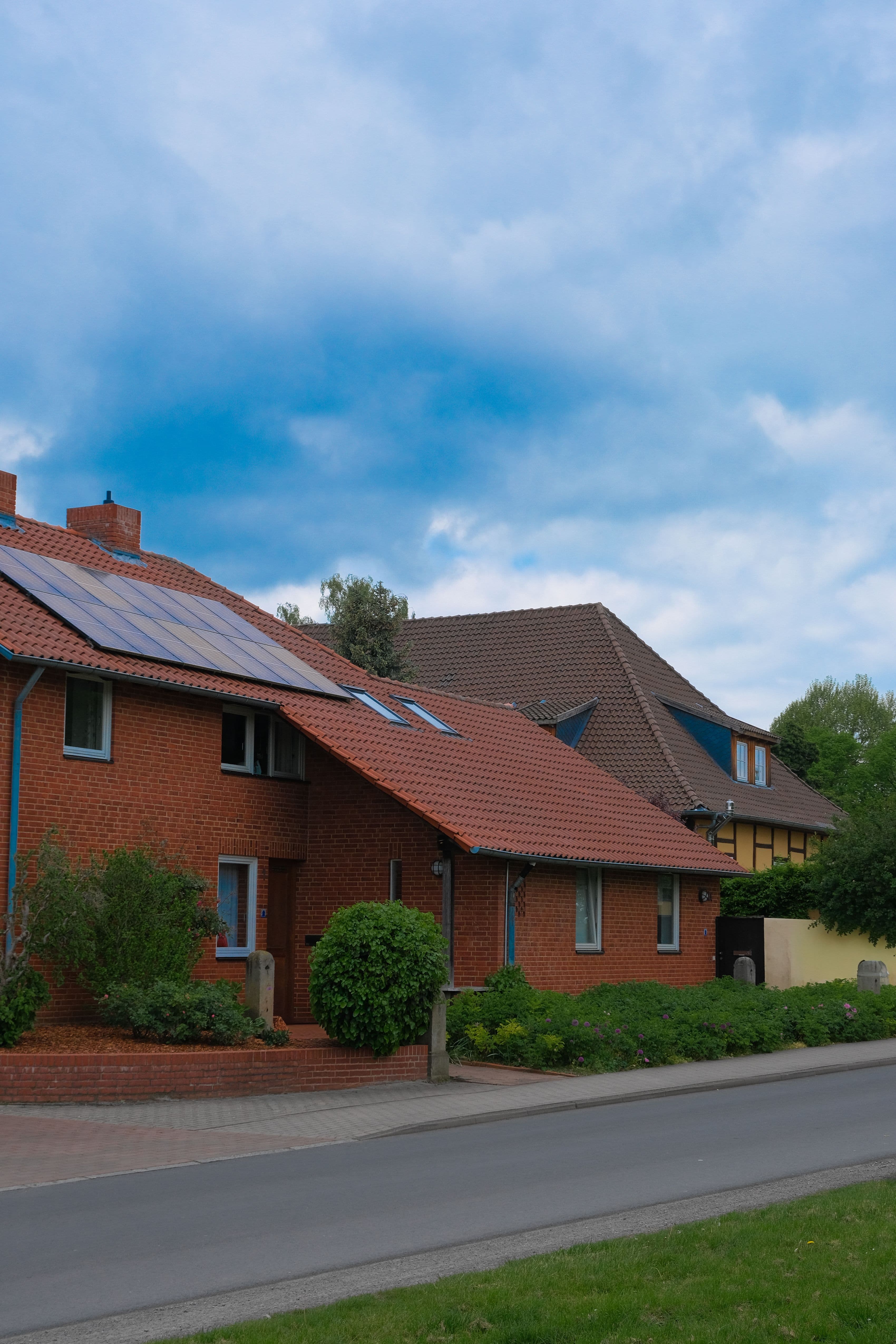 Modern solar home